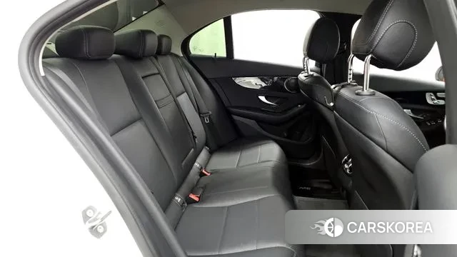 Mercedes-Benz C-Class W205 2020 Белый из Кореи, фото 3