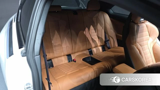 BMW M2 (G87) 2023 Белый из Кореи, фото 3