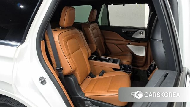 Lincoln Aviator 2nd generation 2021 Белый из Кореи, фото 3