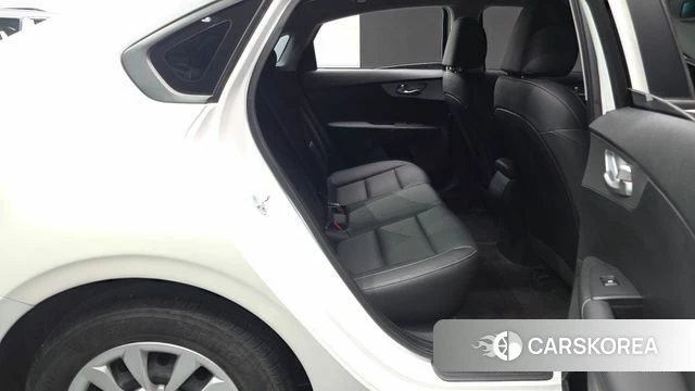 Kia The New K3 2nd generation 2022 Белый из Кореи, фото 3