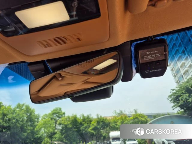 Lexus ES300h 7th generation 2022 Белый из Кореи, фото 3