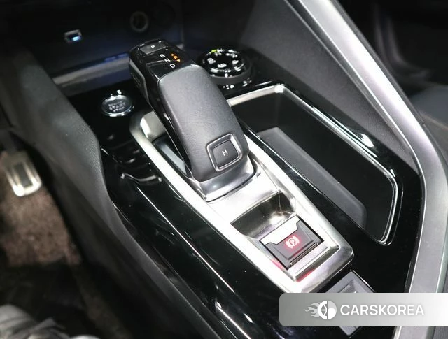 Peugeot 3008 second generation 2019 Черный из Кореи, фото 3