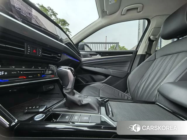 Volkswagen Passat 2022 Черный из Китая, фото 3