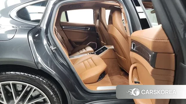 Porsche Panamera (971) 2023 Серый из Кореи, фото 3