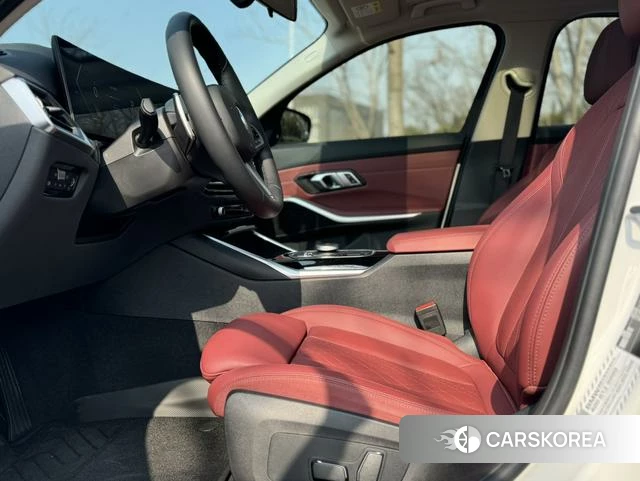 BMW 3 series 2024 Белый из Китая, фото 3