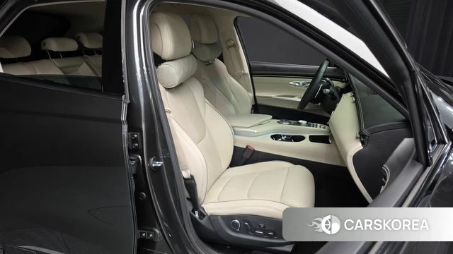 Genesis GV70 2023 Серый из Кореи, фото 3
