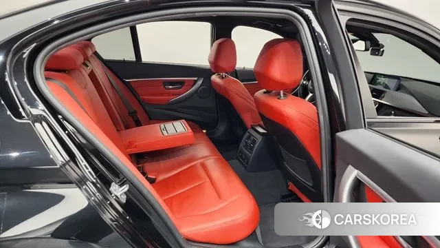 BMW 3 Series (F30) 2018 Черный из Кореи, фото 3