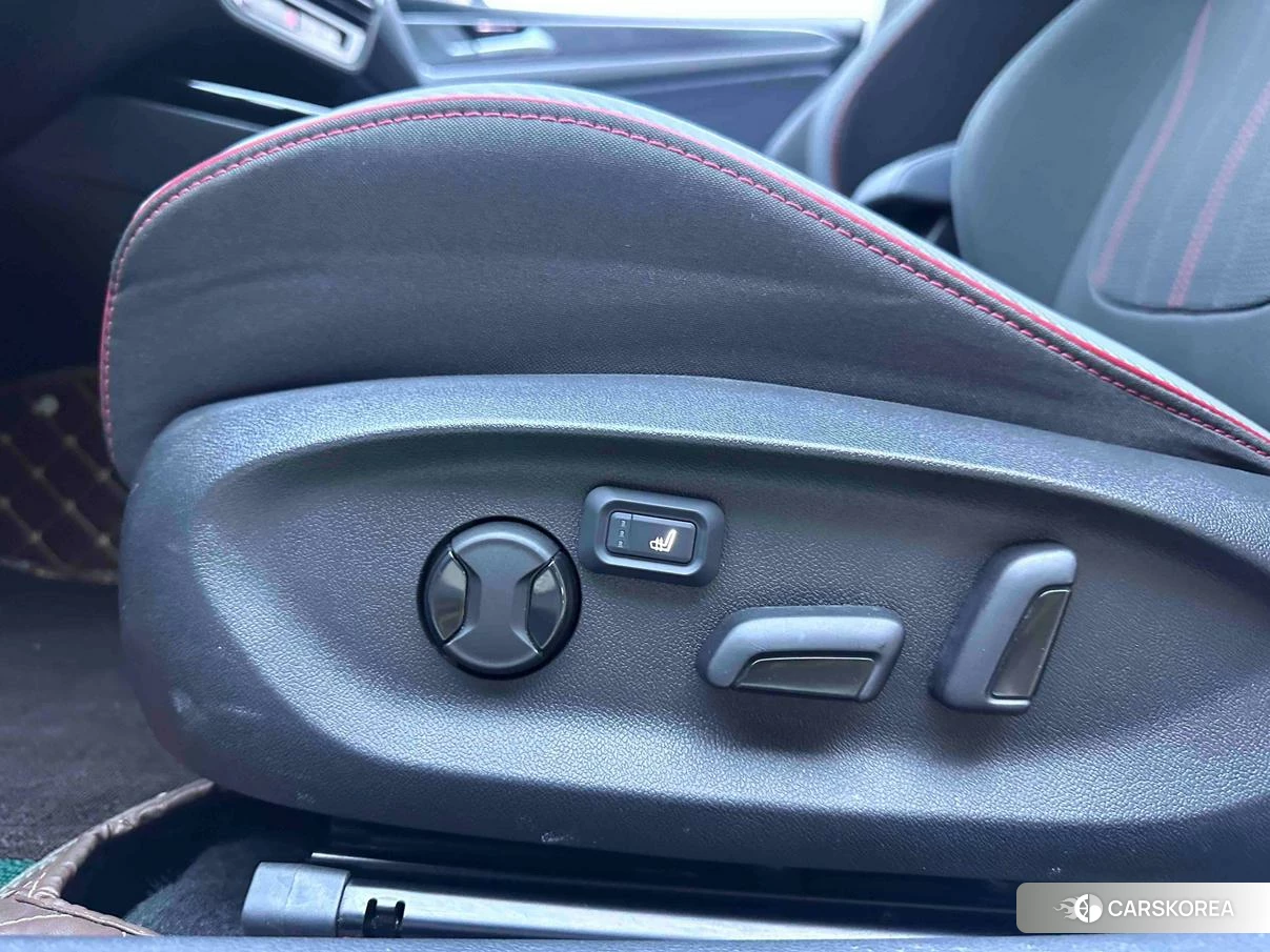 Volkswagen Lingdu 2022 Белый из Китая, фото 3