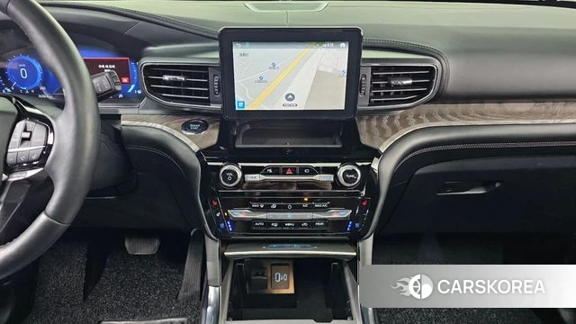 Ford Explorer 6th Generation 2022 Черный из Кореи, фото 3