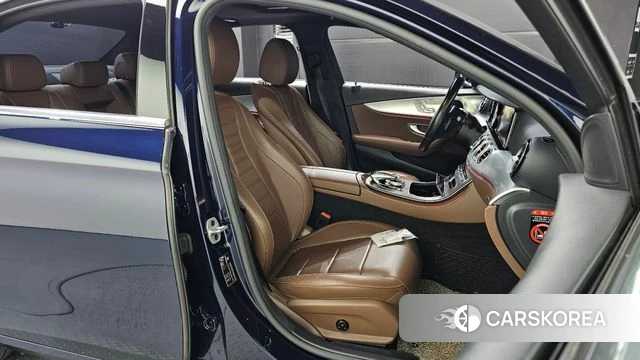 Mercedes-Benz E-Class W213 2020 Синий из Кореи, фото 3