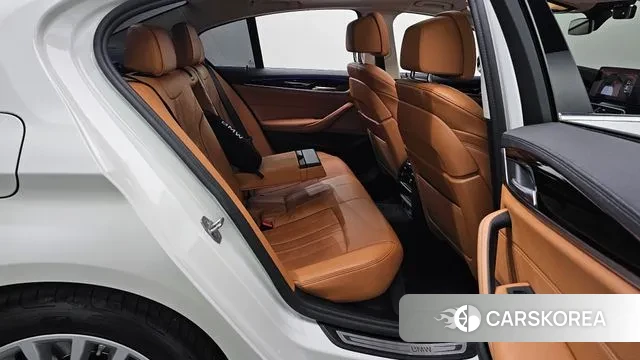 BMW 5 Series (G30) 2021 Белый из Кореи, фото 3