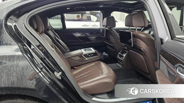 BMW 7 Series (G11) 2020 Черный из Кореи, фото 3