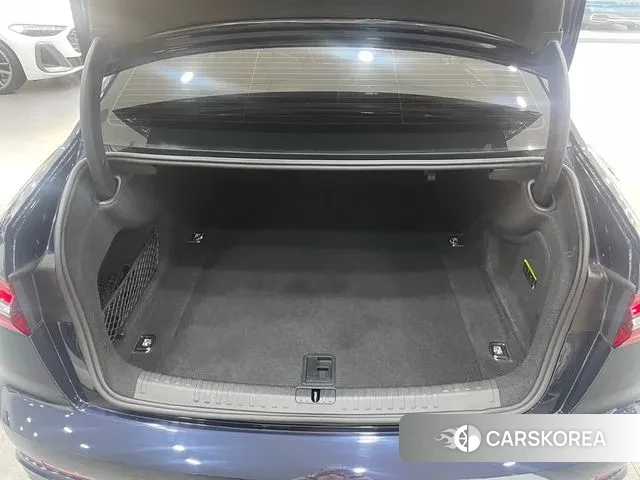 Audi A6 (C8) 2023 Синий из Кореи, фото 3