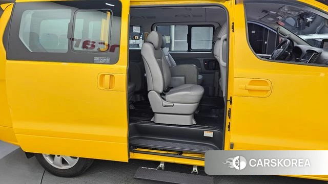 Hyundai The New Grand Starex 2020 Желтый из Кореи, фото 3