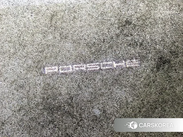 Porsche Taycan 2023 Серый из Кореи, фото 3