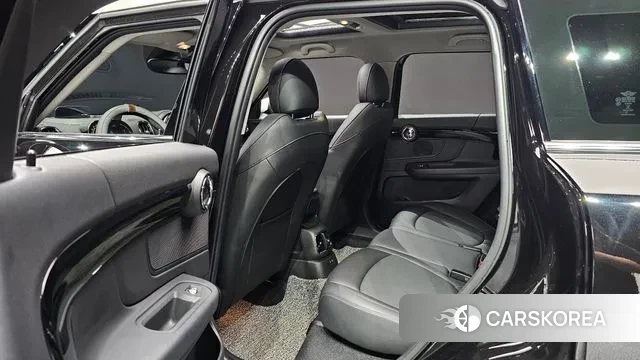 Mini Cooper Countryman 2021 Черный из Кореи, фото 3