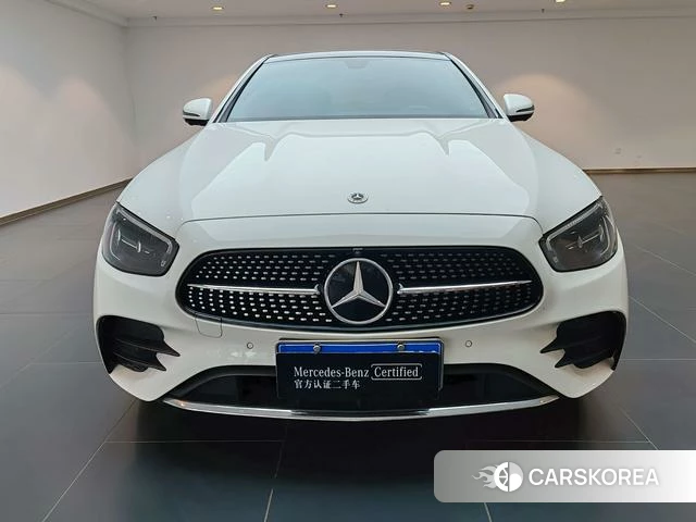 Mercedes-Benz E-class 2023 Белый из Китая, фото 3