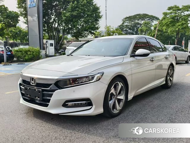 Honda Accord 2021 Белый из Китая, фото 3