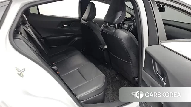 Toyota Prius 5th Generation 2024 Белый из Кореи, фото 3