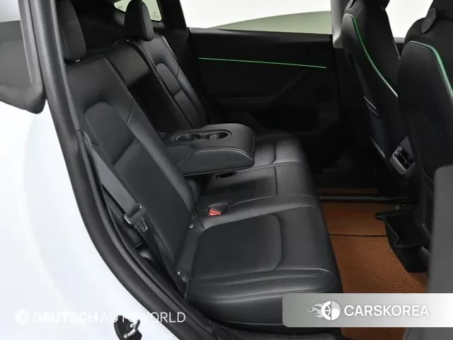 Tesla Model Y 2024 Белый из Кореи, фото 3