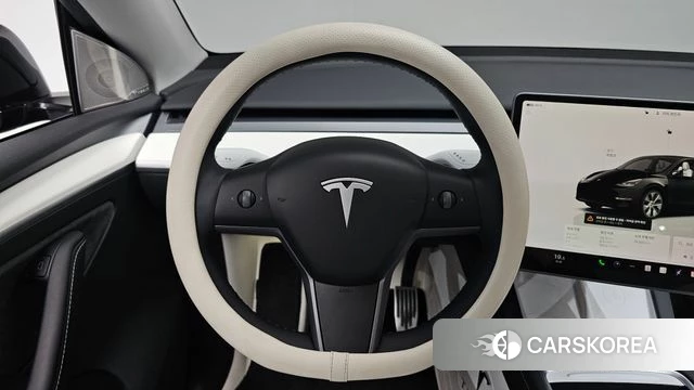 Tesla Model Y 2024 Черный из Кореи, фото 3
