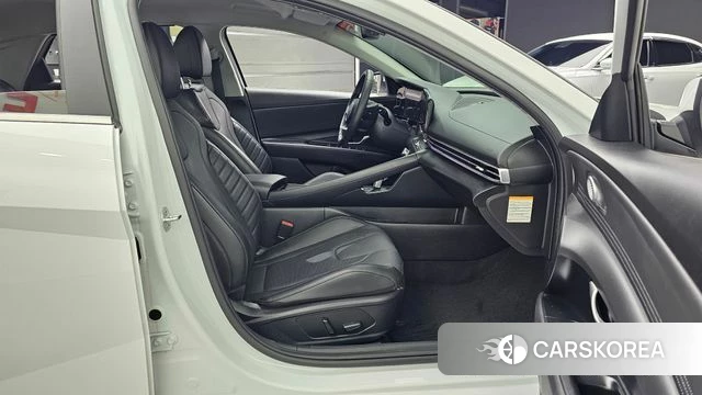 Hyundai The New Avante Hybrid (CN7) 2023 Белый из Кореи, фото 3