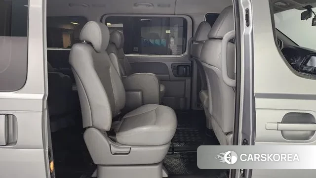 Hyundai The New Grand Starex 2018 Серебряный из Кореи, фото 3