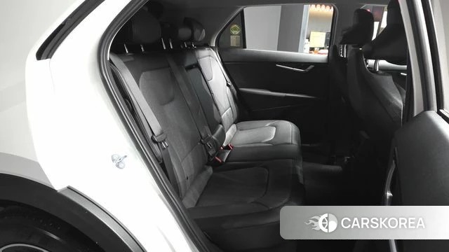 Kia Di Ol Nu Niro 2022 Белый из Кореи, фото 3