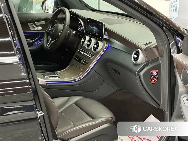 Mercedes-Benz GLC 2023 Черный из Китая, фото 3