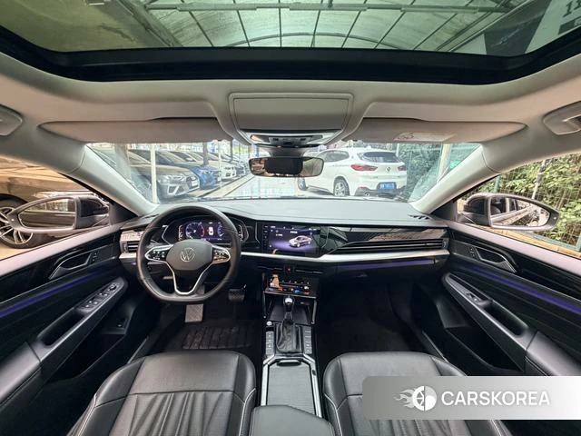 Volkswagen Passat 2022 Черный из Китая, фото 3