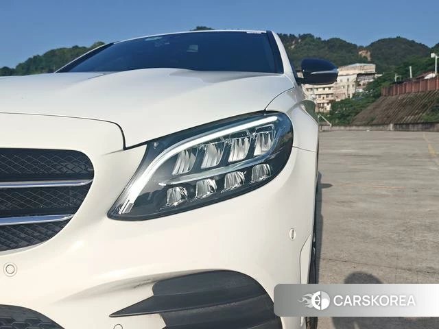 Mercedes-Benz Class C 2019 Белый из Китая, фото 3