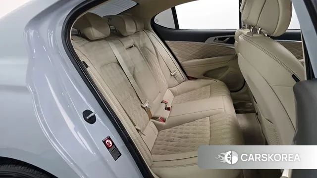 Genesis G70 2018 Светло-серебряный цвет из Кореи, фото 3