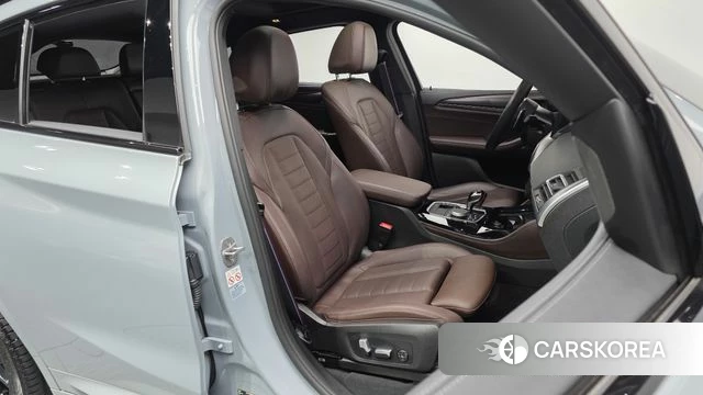 BMW X4 (G02) 2022 Серебристо-серый из Кореи, фото 3