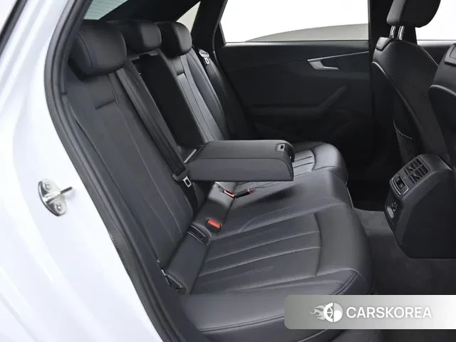 Audi A4 (B9) 2019 Белый из Кореи, фото 3