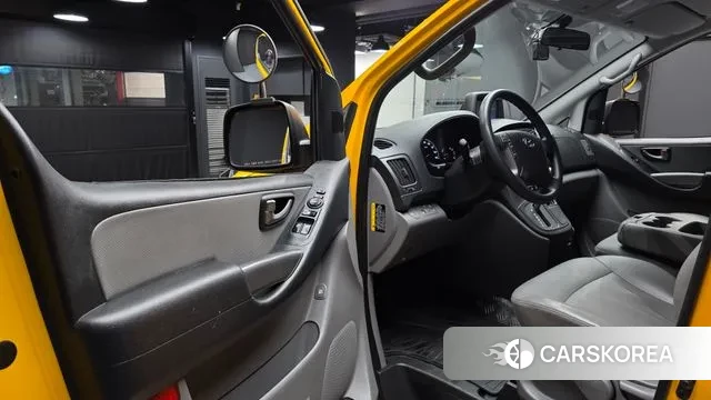 Hyundai The New Grand Starex 2018 Желтый из Кореи, фото 3