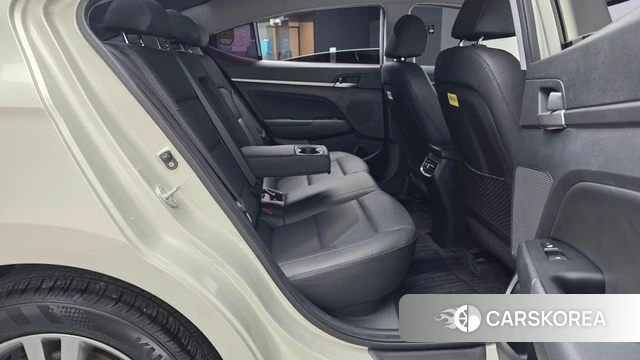 Hyundai Avante AD 2018 Жемчужный цвет из Кореи, фото 3