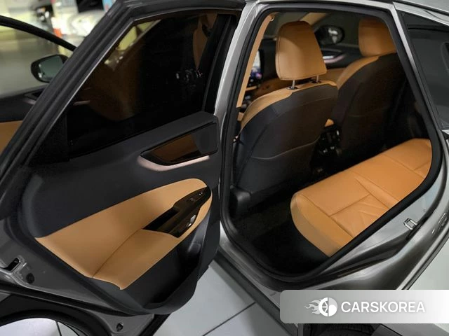 Lexus NX350h Second generation 2024 Серый из Кореи, фото 3