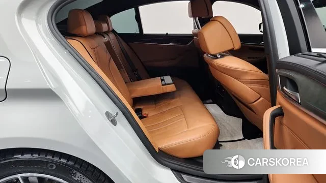 BMW 5 Series (G30) 2022 Белый из Кореи, фото 3