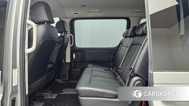 Hyundai Staria 2022 Серебряный из Кореи, фото 3