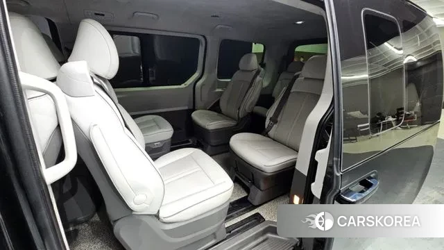 Hyundai Staria 2021 Черный из Кореи, фото 3