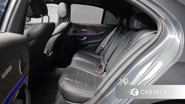 Mercedes-Benz E-Class W213 2021 Серый из Кореи, фото 3