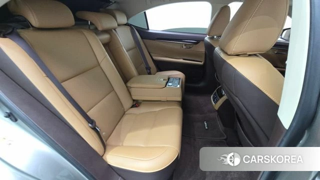 Lexus New ES300h 2018 Серый из Кореи, фото 3