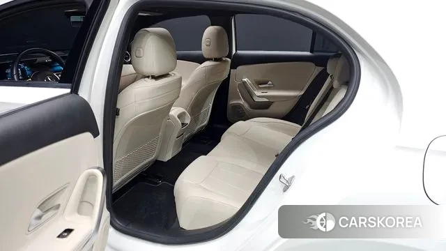 Mercedes-Benz A-Class W177 2021 Белый из Кореи, фото 3