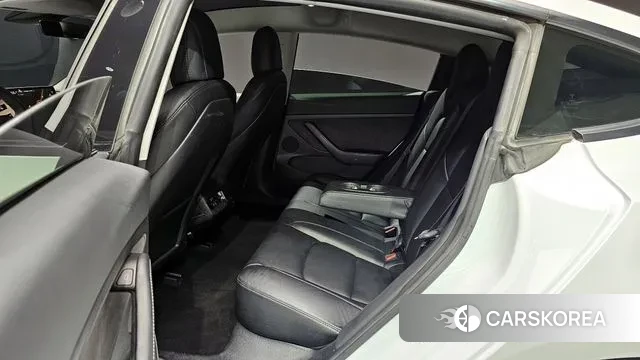 Tesla Model 3 2022 Белый из Кореи, фото 3