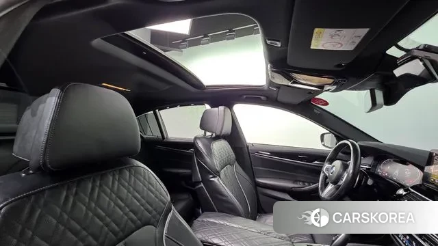 BMW 5 Series (G30) 2023 Черный из Кореи, фото 3