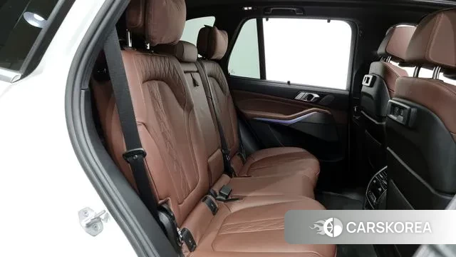 BMW X5 (G05) 2023 Белый из Кореи, фото 3