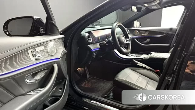 Mercedes-Benz E-Class W213 2023 Серый из Кореи, фото 3