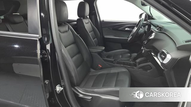 Chevrolet (GM Daewoo) Trailblazer 2021 Черный из Кореи, фото 3