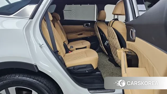 Kia Sorento 4th Generation 2023 Белый из Кореи, фото 3