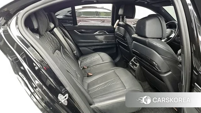 BMW 7 Series (G11) 2019 Белый из Кореи, фото 3